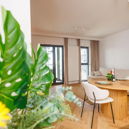 Spodek Apartment