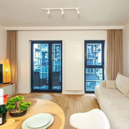 Spodek 1-2-3 Pokojowy Lejlighed