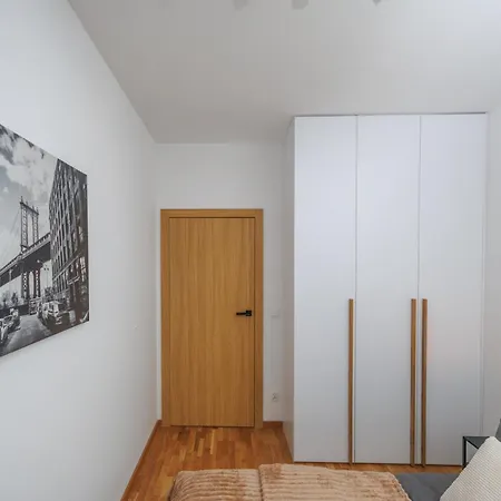 Spodek 1-2-3 Pokojowy *